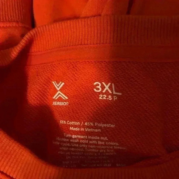 Xersion, girls’ 3XL/women’s size M red and white FEARLESS - Picture 3 of 4